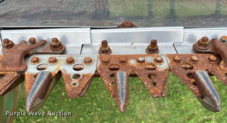 image for item EJ0529 2011 John Deere 630F flex head