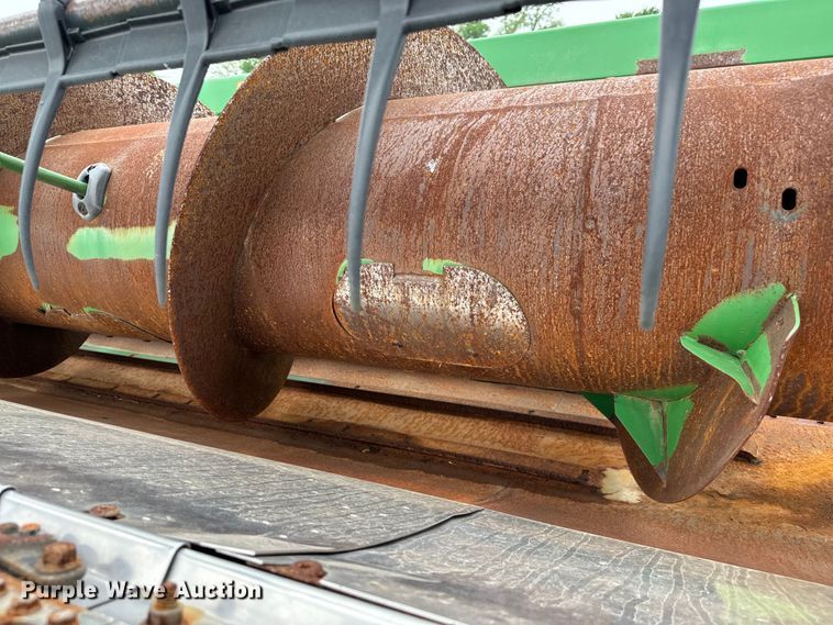 image for item EJ0529 2011 John Deere 630F flex head