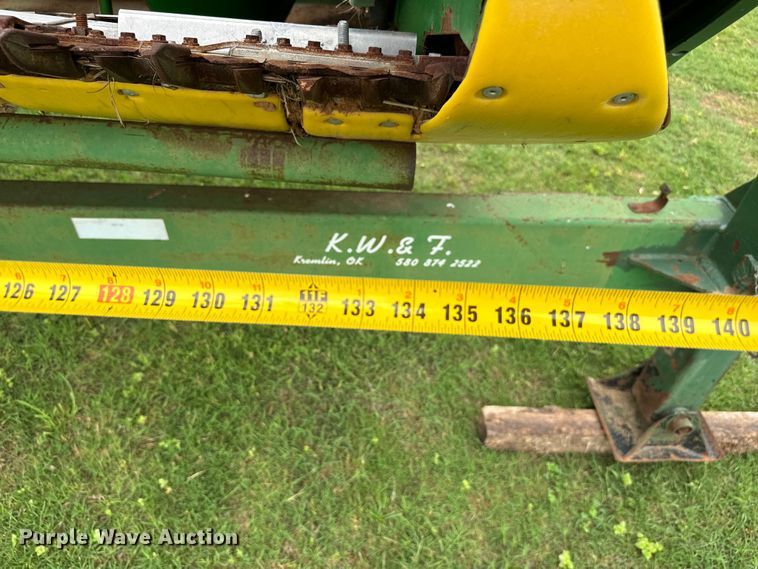 image for item EJ0529 2011 John Deere 630F flex head