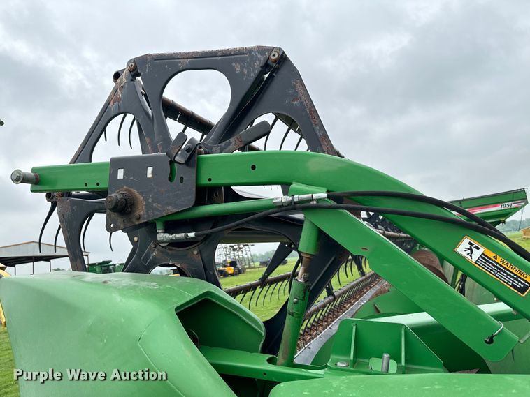 image for item EJ0529 2011 John Deere 630F flex head