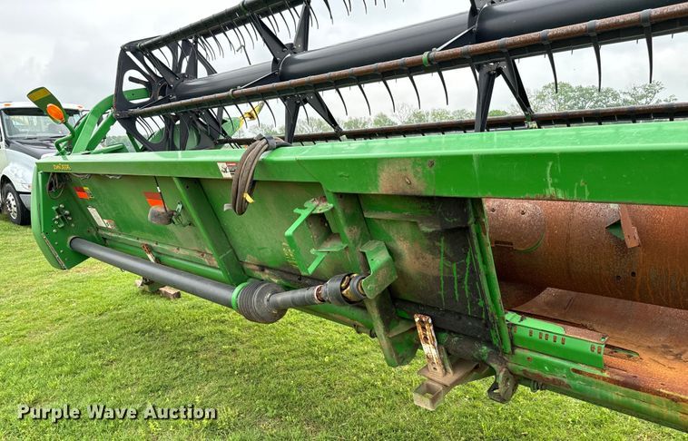 image for item EJ0529 2011 John Deere 630F flex head