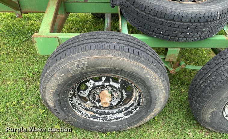 image for item EJ0529 2011 John Deere 630F flex head