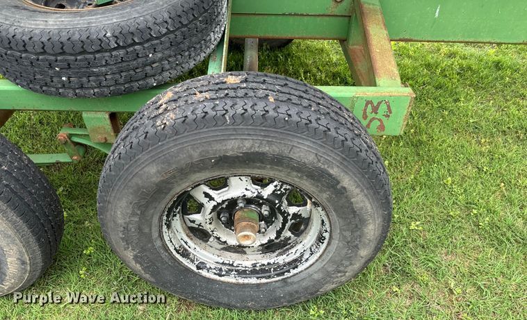 image for item EJ0529 2011 John Deere 630F flex head