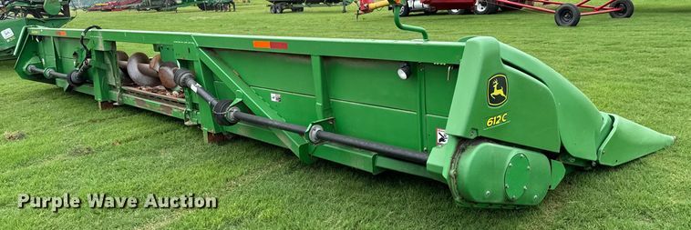 image for item EJ0531 2009 John Deere 612C corn head