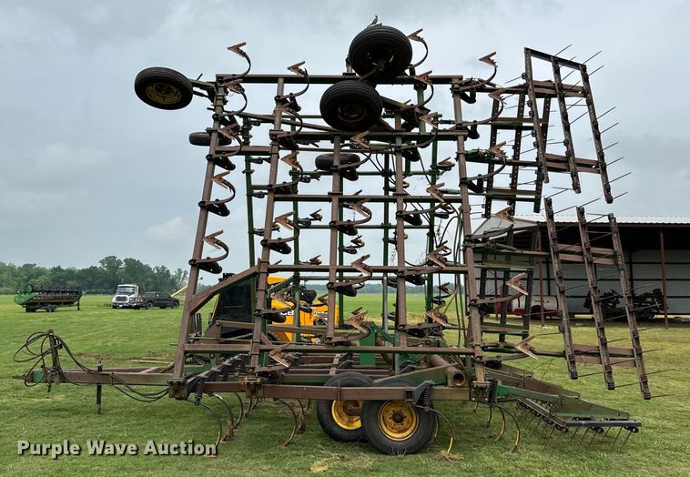 image for item EJ0574 John Deere 980 field cultivator