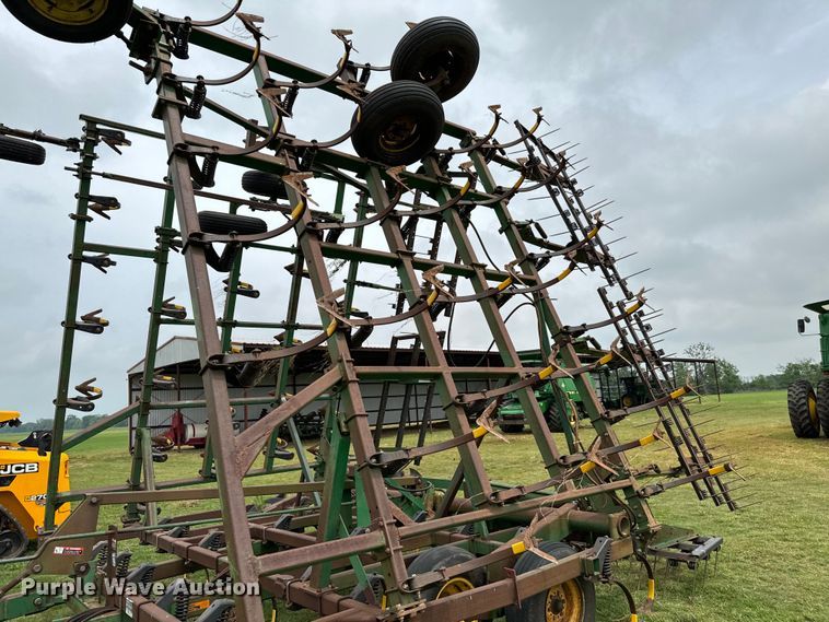 image for item EJ0574 John Deere 980 field cultivator