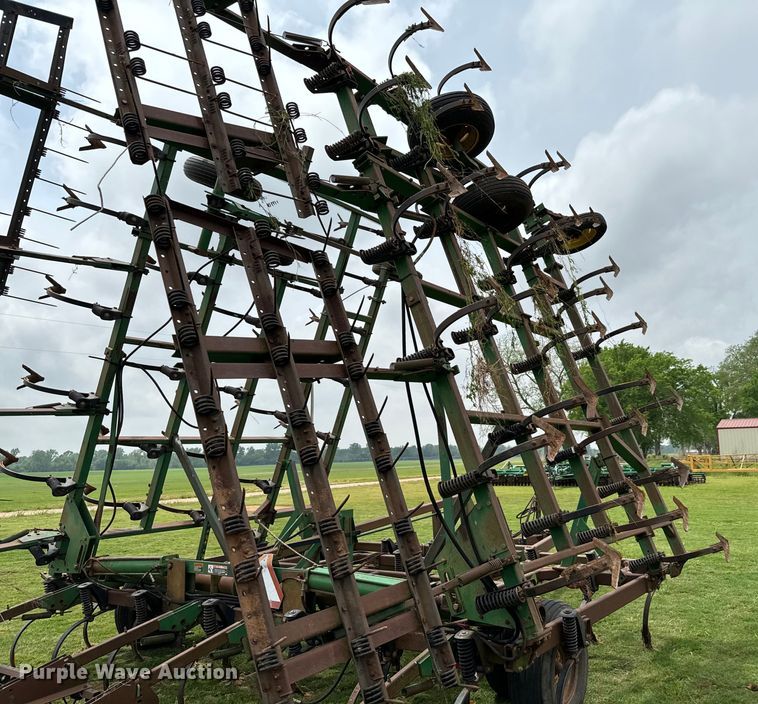 image for item EJ0574 John Deere 980 field cultivator