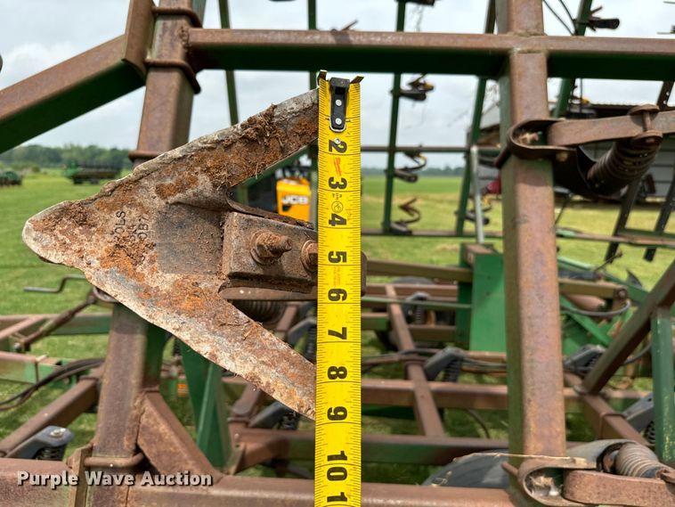 image for item EJ0574 John Deere 980 field cultivator