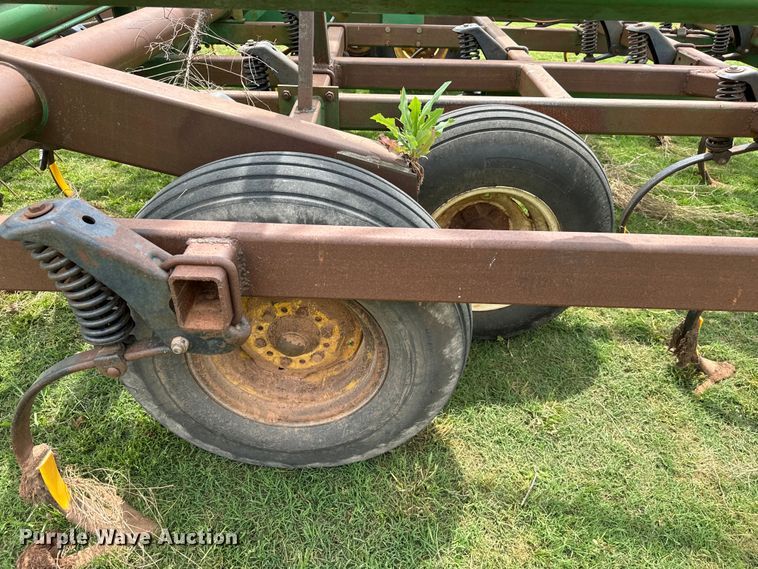 image for item EJ0574 John Deere 980 field cultivator