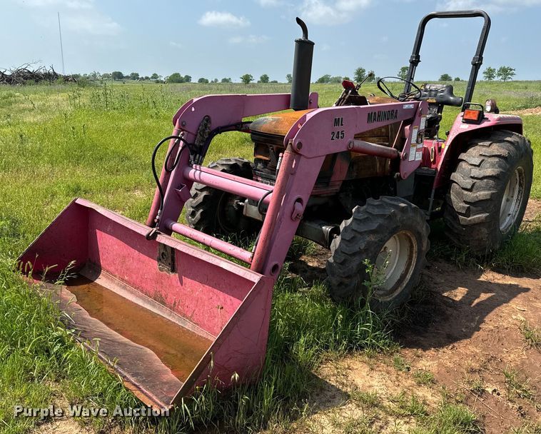 image for item EJ0617 Mahindra 4530 MFWD tractor