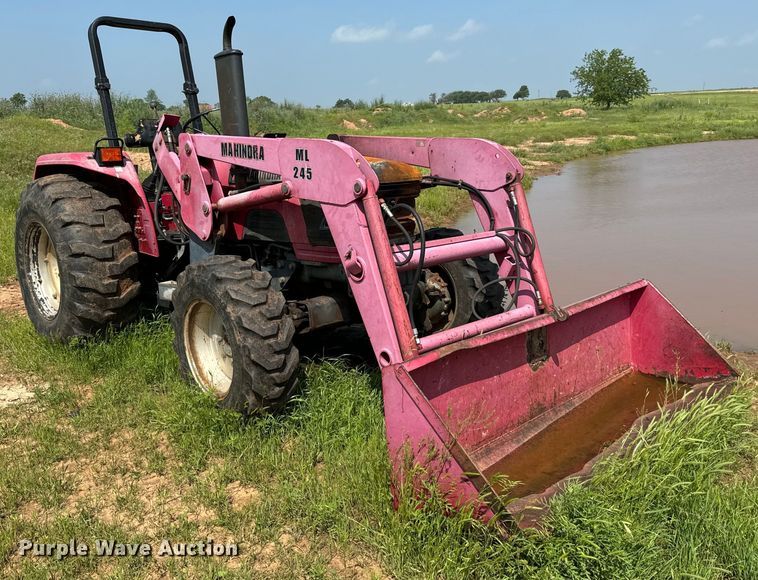image for item EJ0617 Mahindra 4530 MFWD tractor