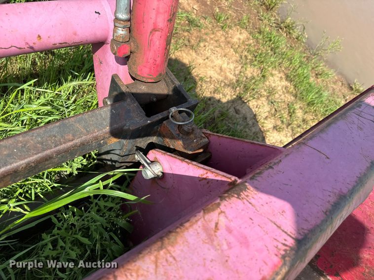 image for item EJ0617 Mahindra 4530 MFWD tractor