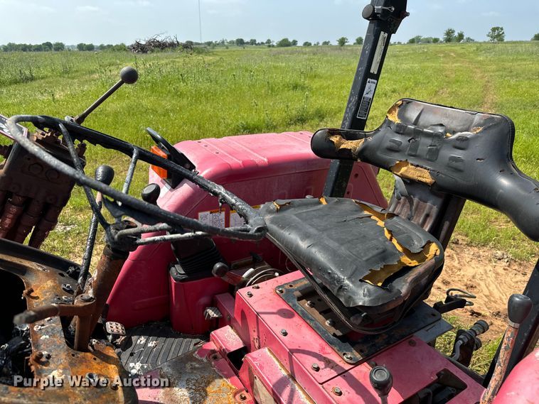 image for item EJ0617 Mahindra 4530 MFWD tractor