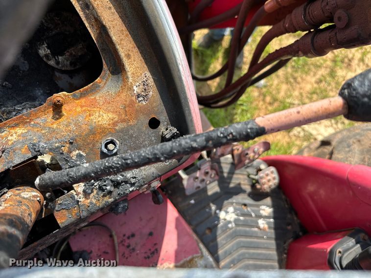 image for item EJ0617 Mahindra 4530 MFWD tractor