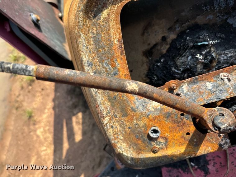 image for item EJ0617 Mahindra 4530 MFWD tractor