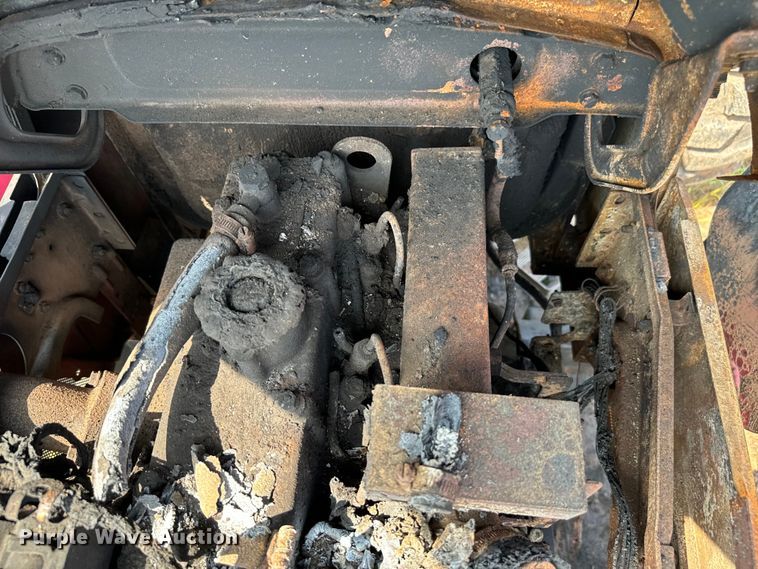 image for item EJ0617 Mahindra 4530 MFWD tractor