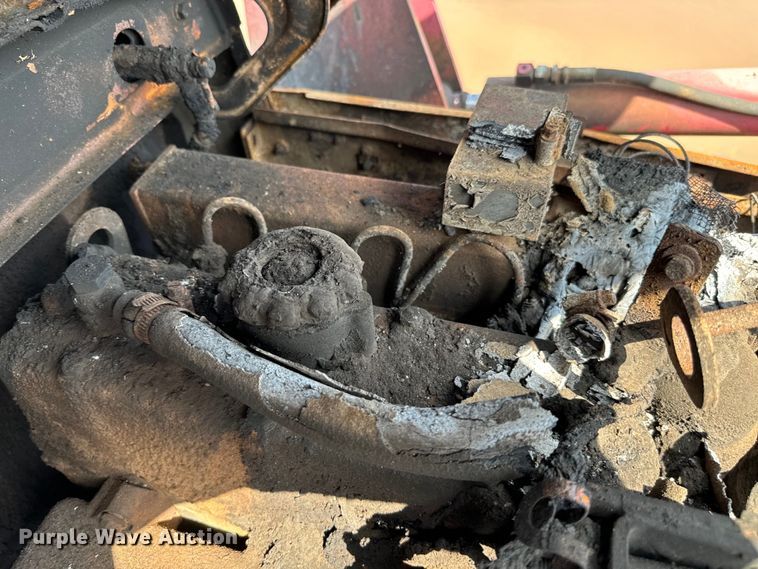 image for item EJ0617 Mahindra 4530 MFWD tractor