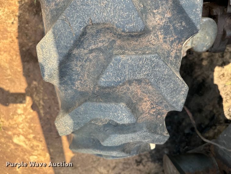 image for item EJ0617 Mahindra 4530 MFWD tractor