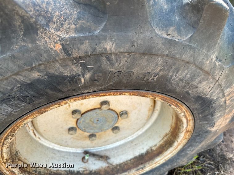 image for item EJ0617 Mahindra 4530 MFWD tractor