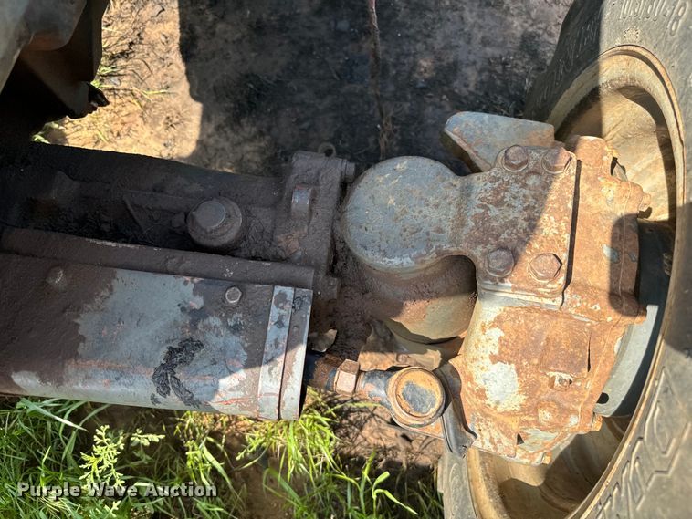 image for item EJ0617 Mahindra 4530 MFWD tractor