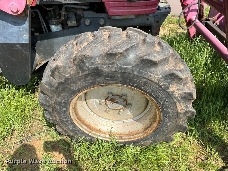 image for item EJ0617 Mahindra 4530 MFWD tractor