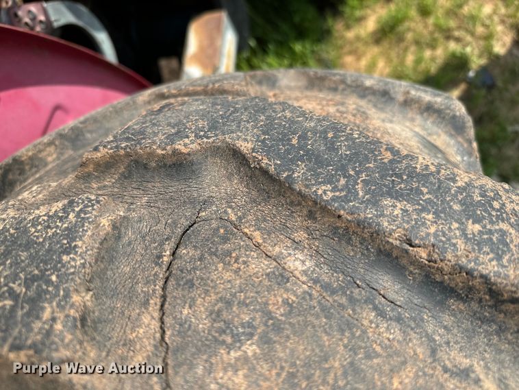 image for item EJ0617 Mahindra 4530 MFWD tractor