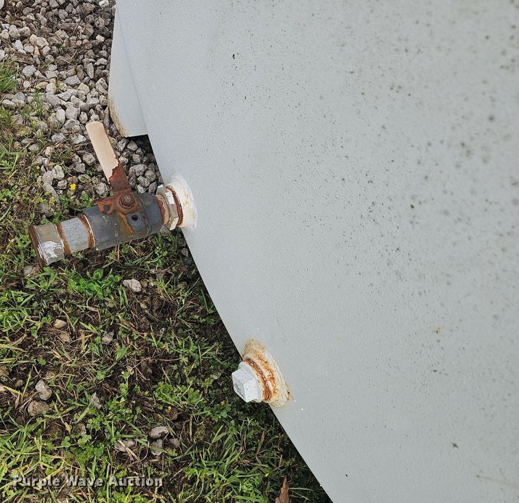 image for item EJ5364 Fuel tank