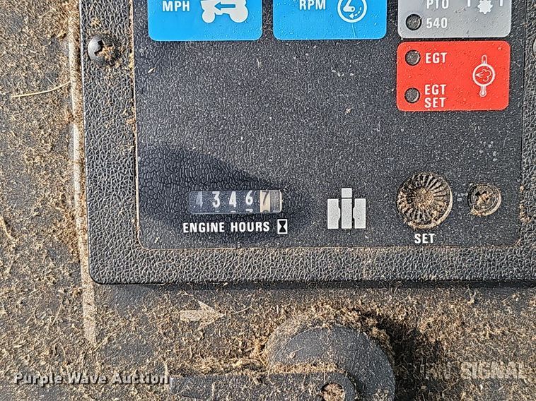 image for item EJ5365 International Harvester 1586 tractor