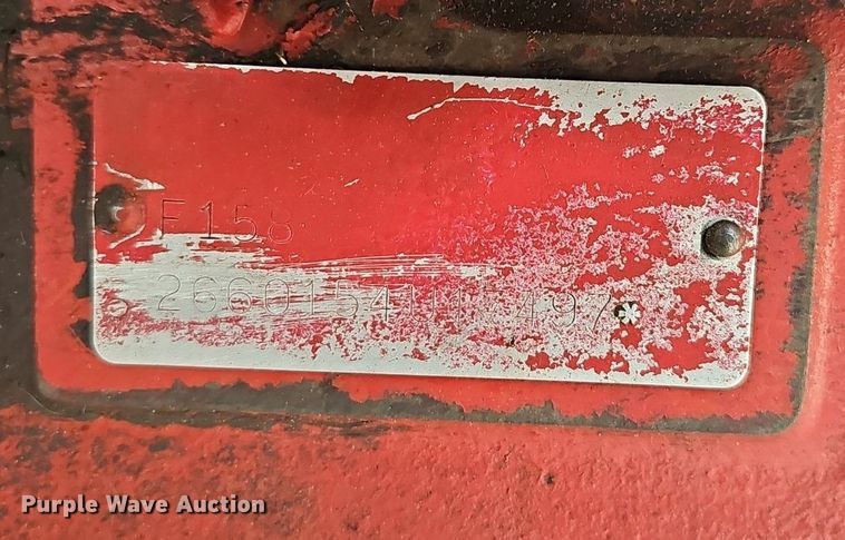 image for item EJ5365 International Harvester 1586 tractor