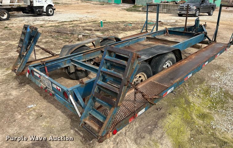 image for item EK4145 2000 Duo Lift 464014E sprayer trailer