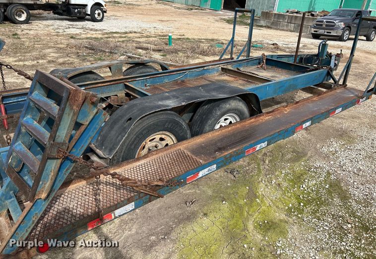 image for item EK4145 2000 Duo Lift 464014E sprayer trailer