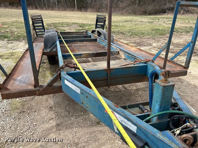 image for item EK4145 2000 Duo Lift 464014E sprayer trailer