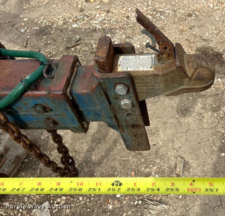 image for item EK4145 2000 Duo Lift 464014E sprayer trailer