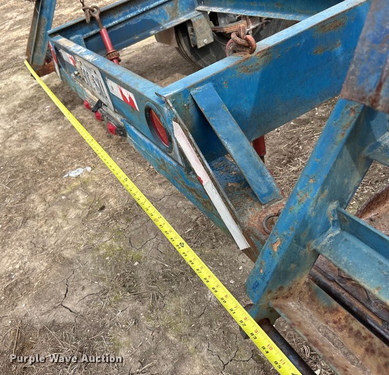 image for item EK4145 2000 Duo Lift 464014E sprayer trailer