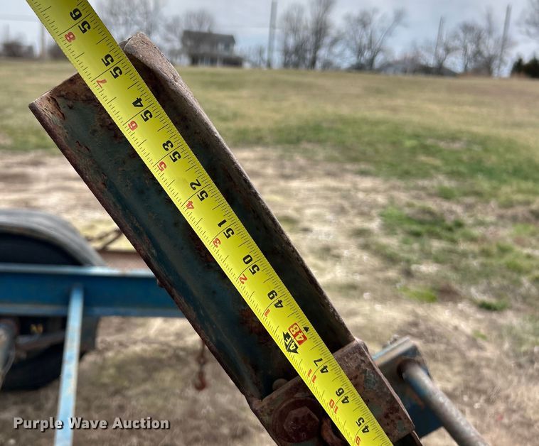 image for item EK4145 2000 Duo Lift 464014E sprayer trailer