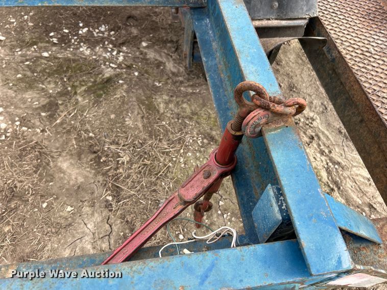 image for item EK4145 2000 Duo Lift 464014E sprayer trailer