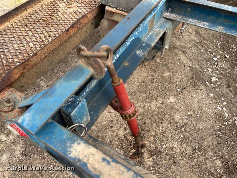 image for item EK4145 2000 Duo Lift 464014E sprayer trailer