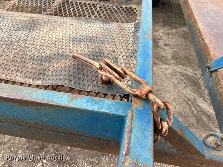 image for item EK4145 2000 Duo Lift 464014E sprayer trailer