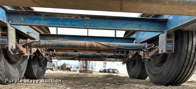 image for item EK4145 2000 Duo Lift 464014E sprayer trailer