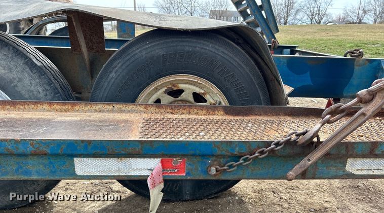 image for item EK4145 2000 Duo Lift 464014E sprayer trailer