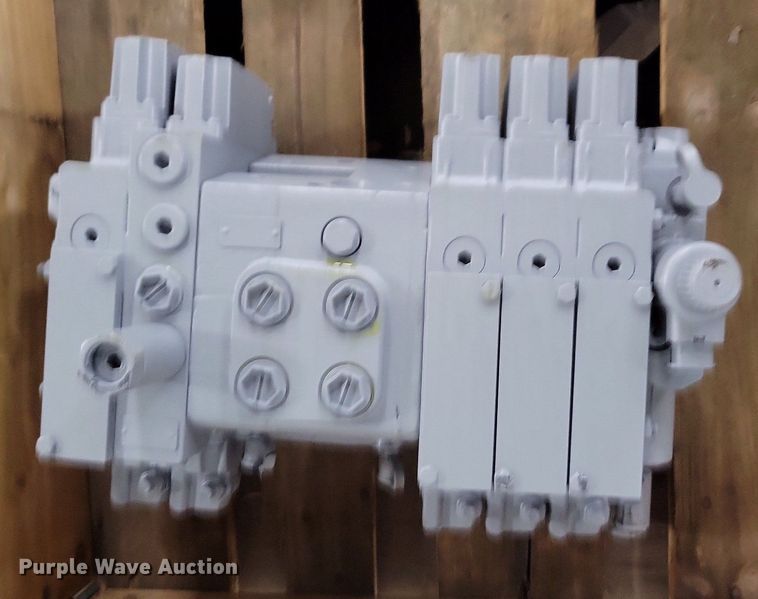 image for item KB9081 Hydraulic service banks