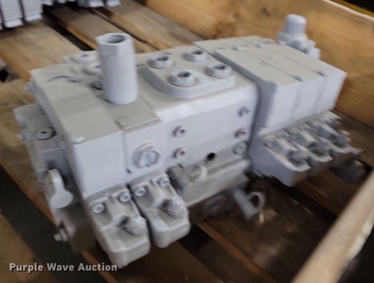 image for item KB9081 Hydraulic service banks