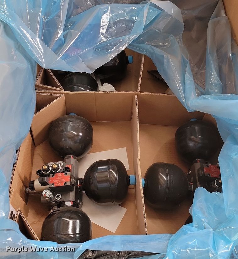 image for item KB9082 Tractor parts