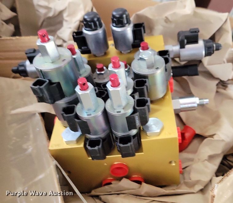 image for item KB9082 Tractor parts