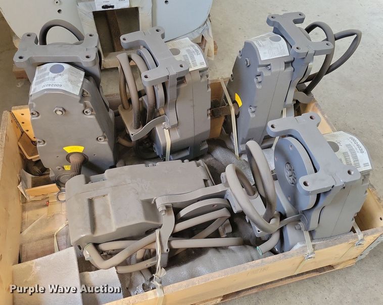 image for item KB9083 Tractor parts