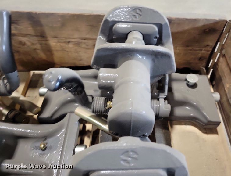 image for item KB9083 Tractor parts