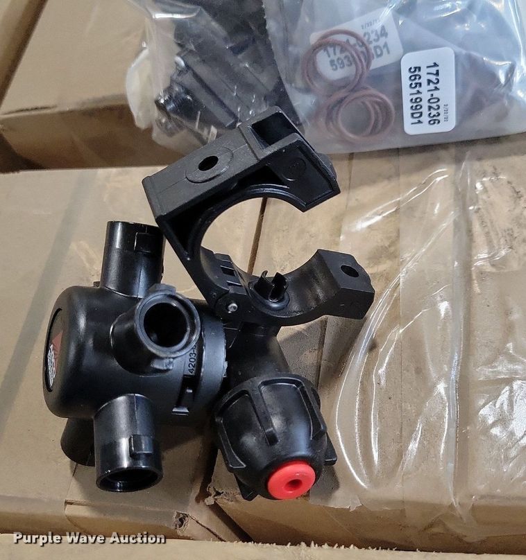 image for item KB9084 Tractor parts