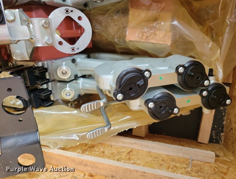 image for item KB9085 Approximately (22) hydraulics