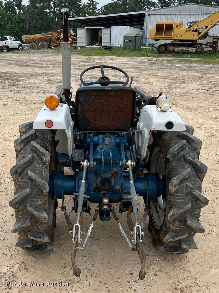 image for item KV9761 Shibaura SD1540B MFWD tractor