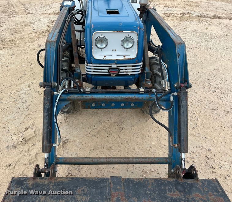 image for item KV9761 Shibaura SD1540B MFWD tractor